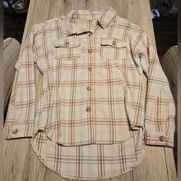La Hearts Jackets & Blazers - Plaid Shacket